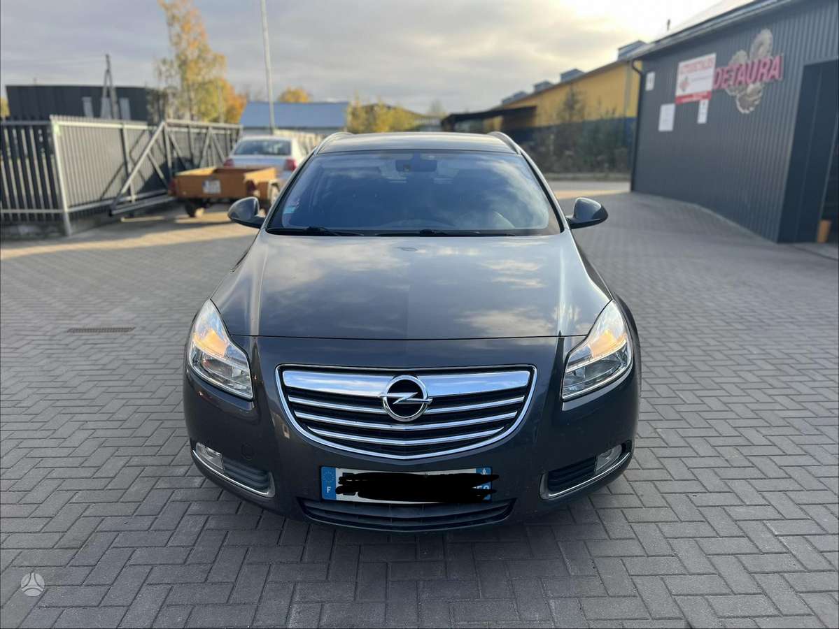 Opel Insignia for parts