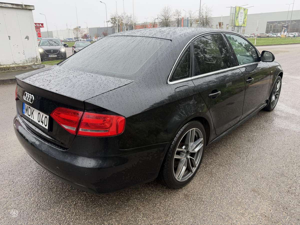 Audi A4, 2.0 l., Седан