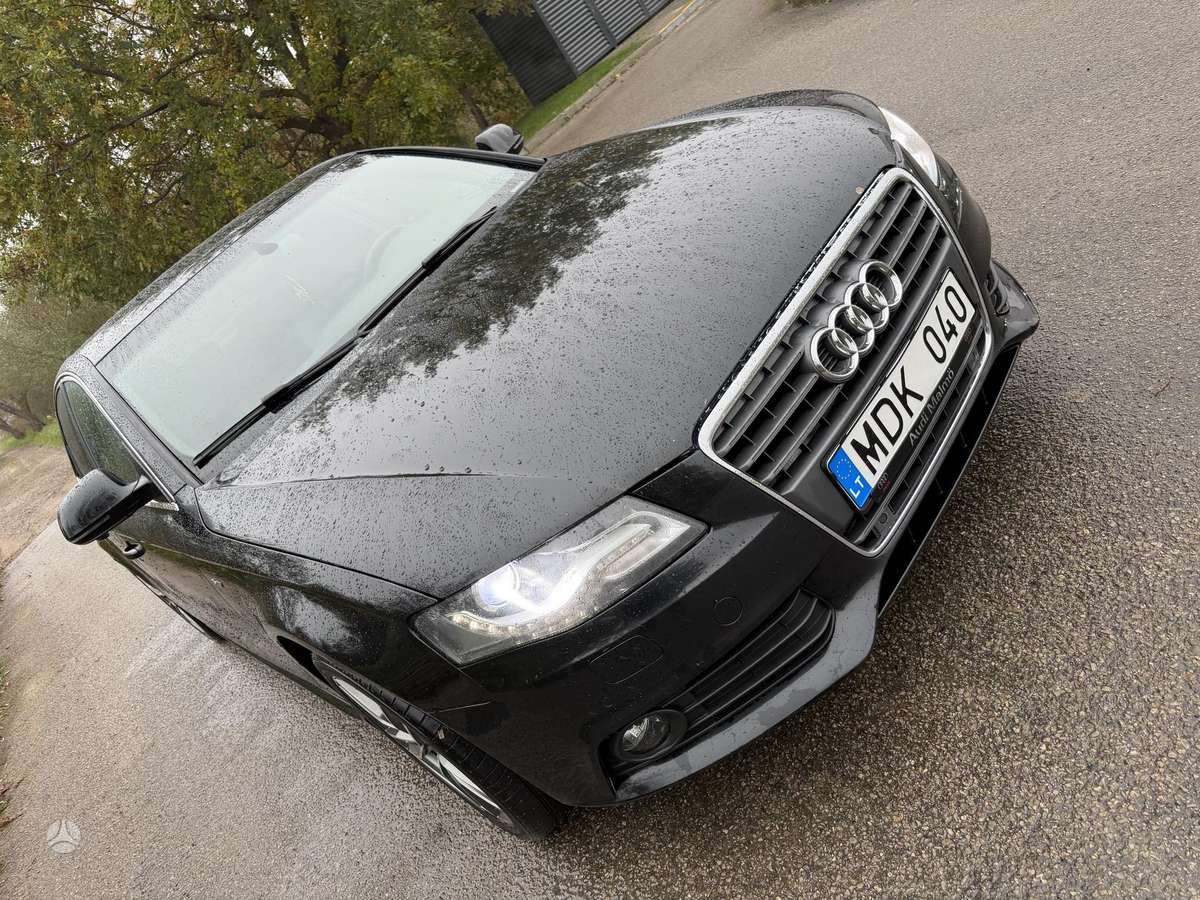 Audi A4, 2.0 l., Седан