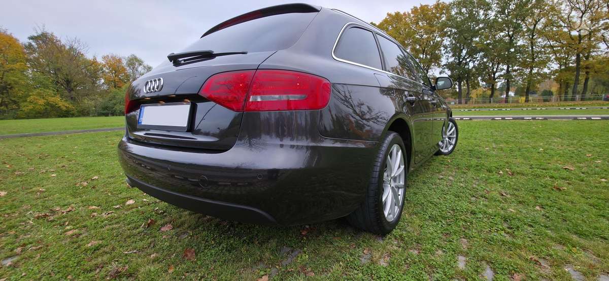 Audi A4, 2.0 l., Универсал