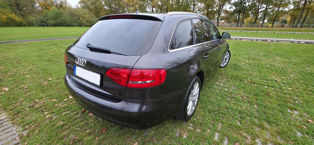Audi A4, 2.0 l., Универсал