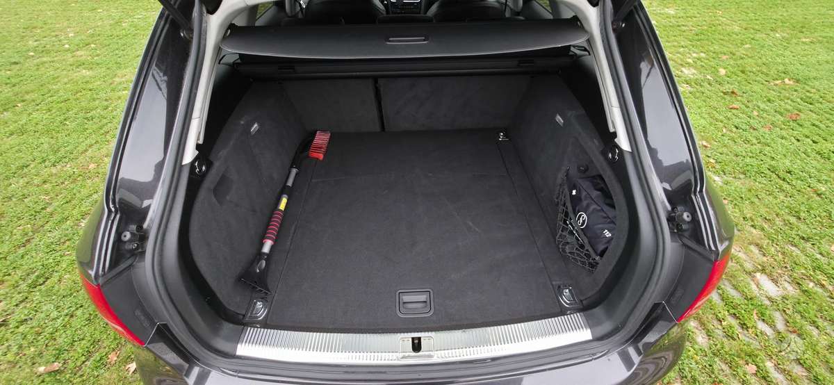 Audi A4, 2.0 l., Универсал