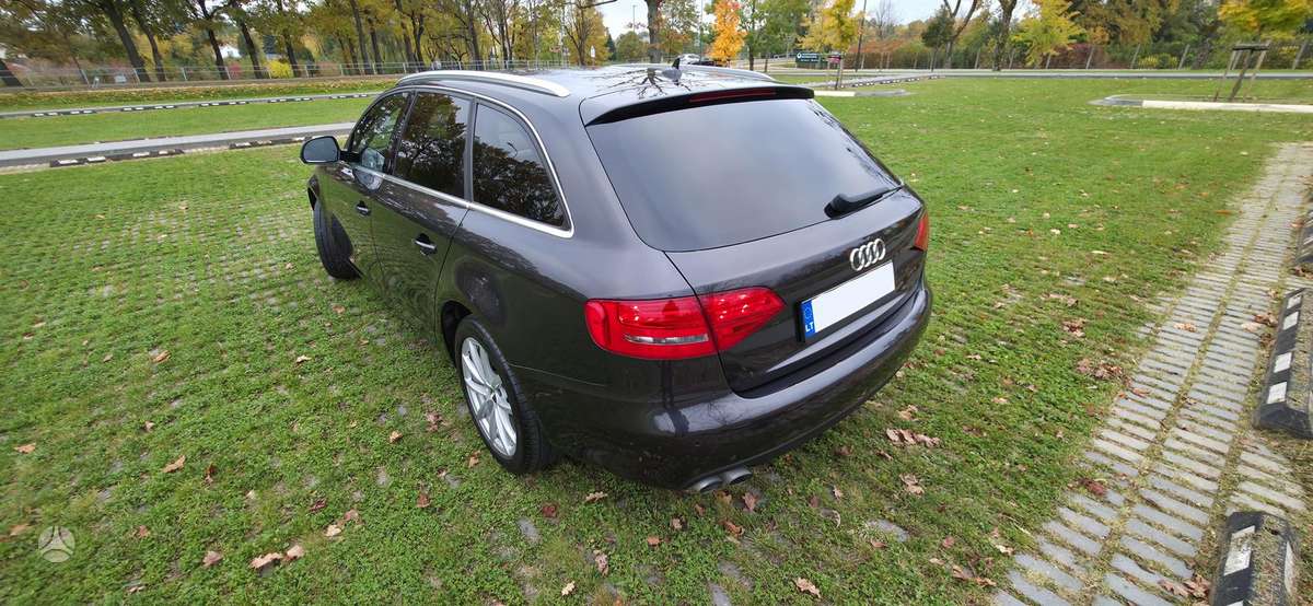 Audi A4, 2.0 l., Универсал