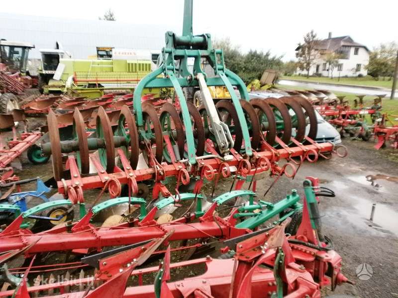 Kverneland -, ploughs
