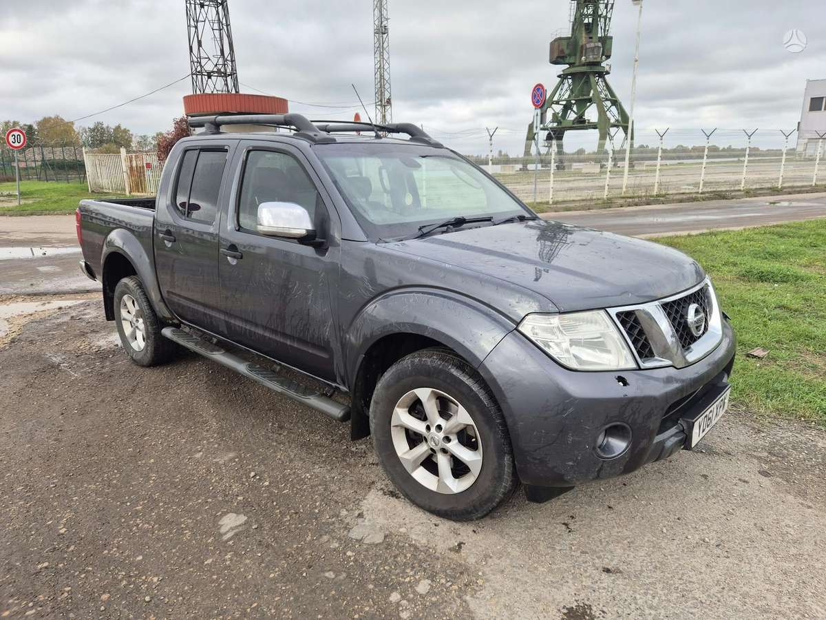 Nissan Navara, Пикап
