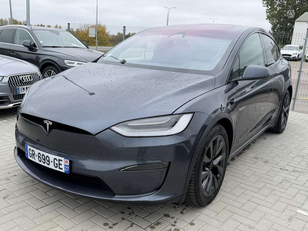 Tesla Model X