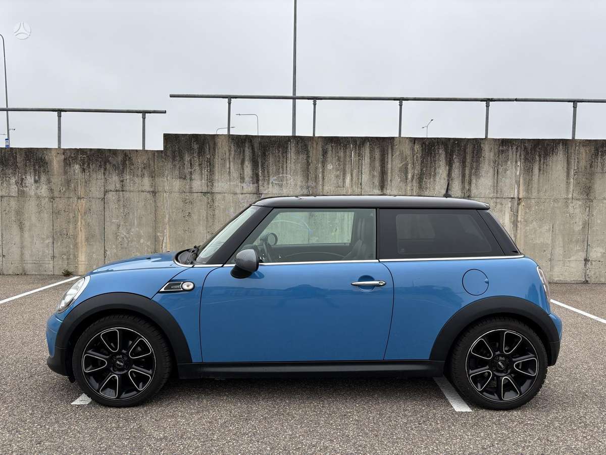 Mini Cooper, 1.6 l., Хэтчбек