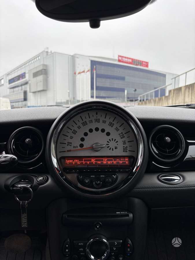 Mini Cooper, 1.6 l., Хэтчбек