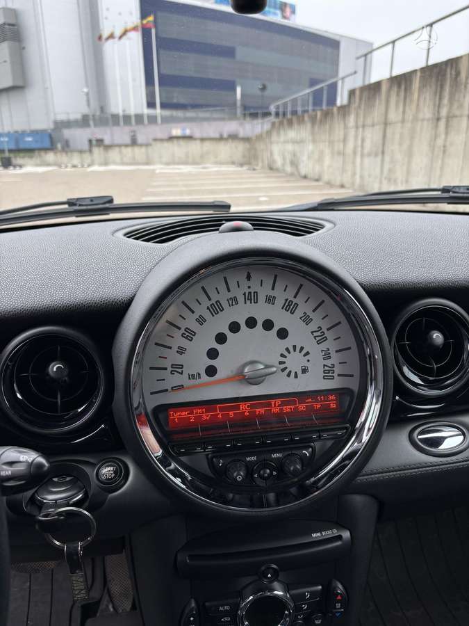 Mini Cooper, 1.6 l., Хэтчбек