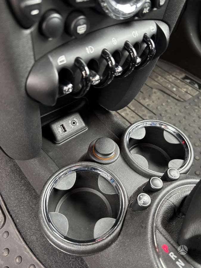 Mini Cooper, 1.6 l., Хэтчбек