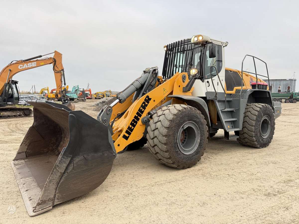 Liebherr L 566 , NR 2 quick coupler, frontal loader