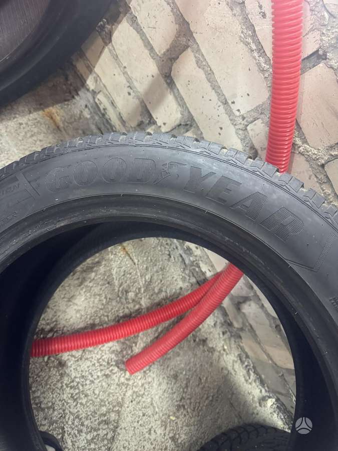 Goodyear, зимние 285/45 R20