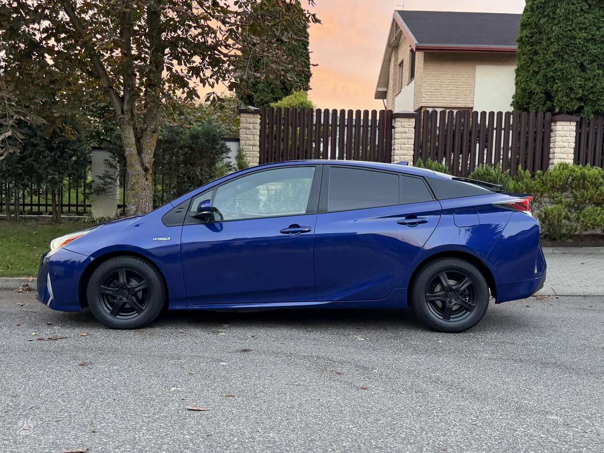 Toyota Prius, 1.8 l., wagon
