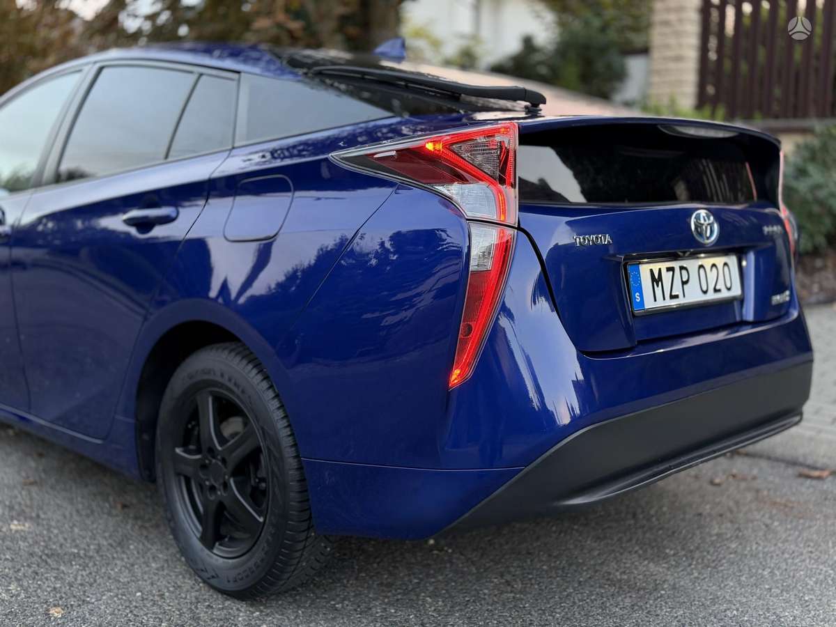 Toyota Prius, 1.8 l., wagon