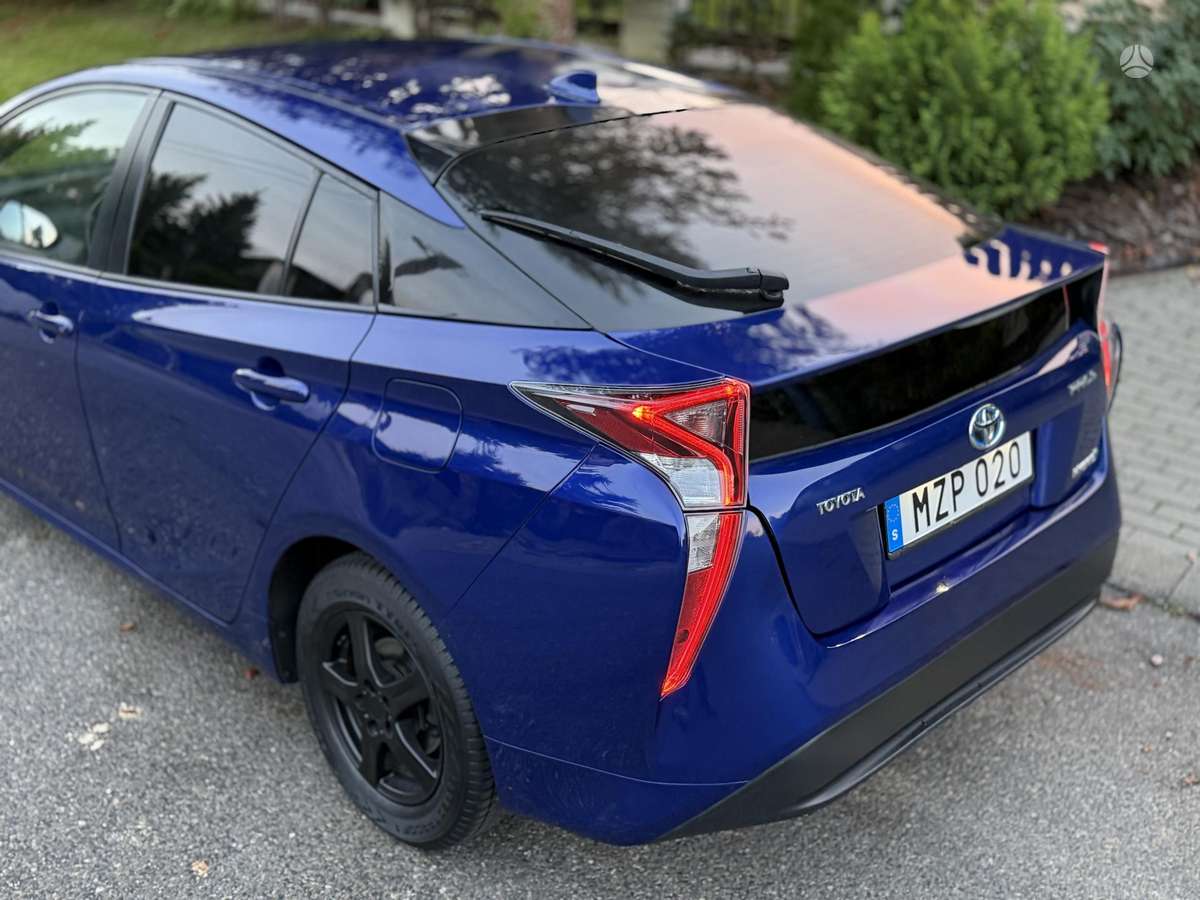 Toyota Prius, 1.8 l., wagon