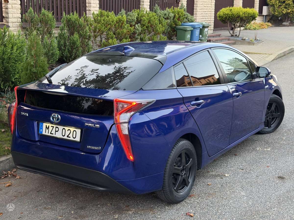 Toyota Prius, 1.8 l., wagon