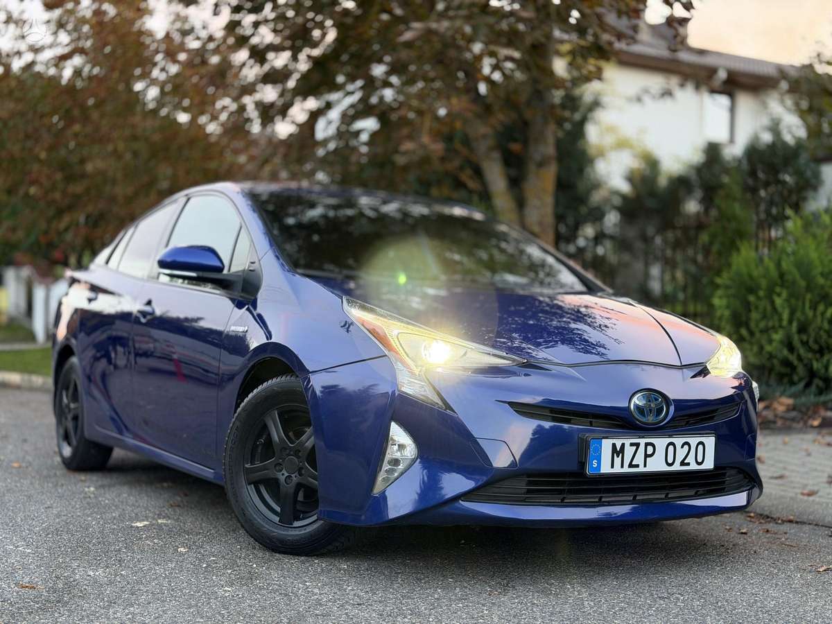 Toyota Prius, 1.8 l., wagon
