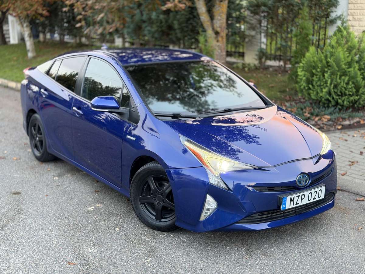 Toyota Prius, 1.8 l., wagon