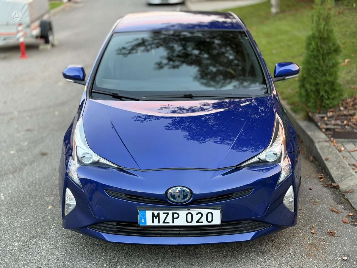 Toyota Prius, 1.8 l., wagon