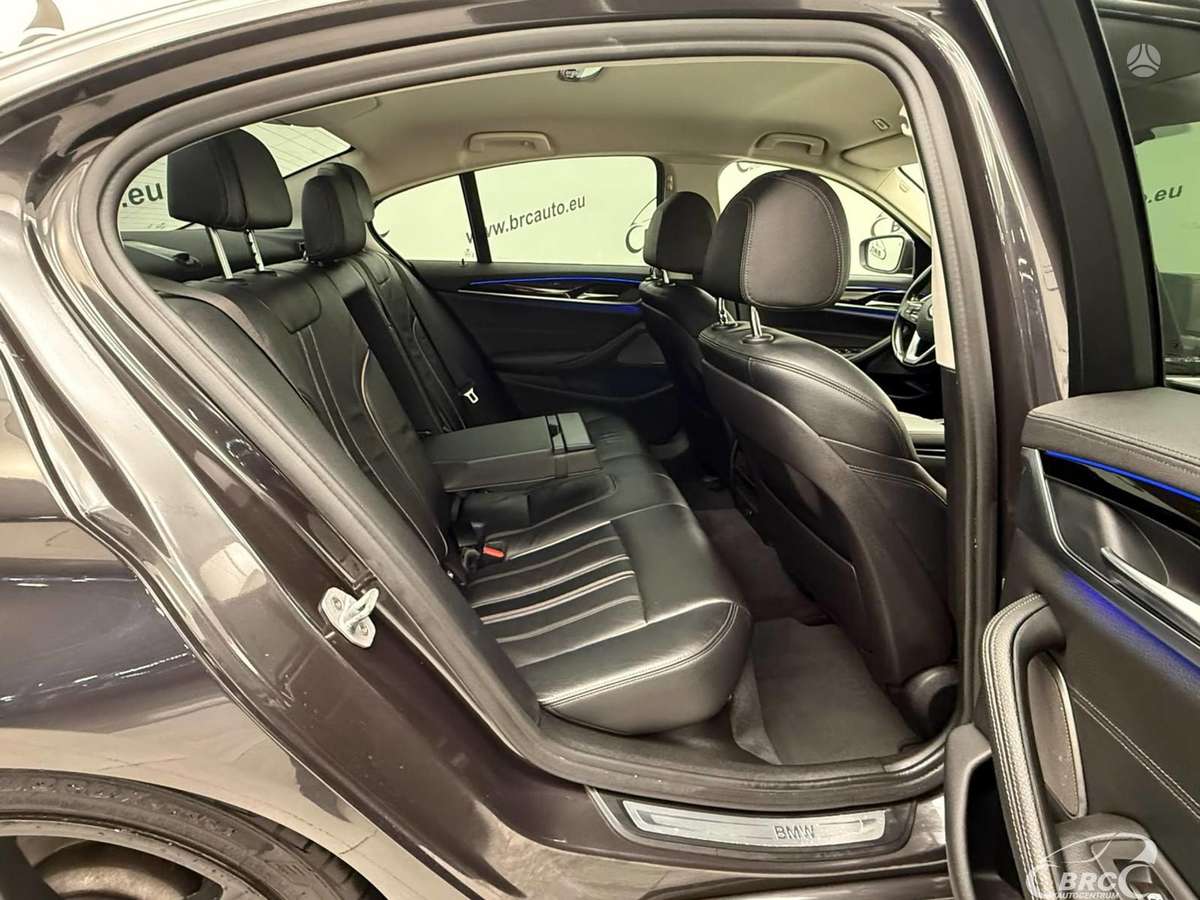 BMW 520, 2.0 l., Седан