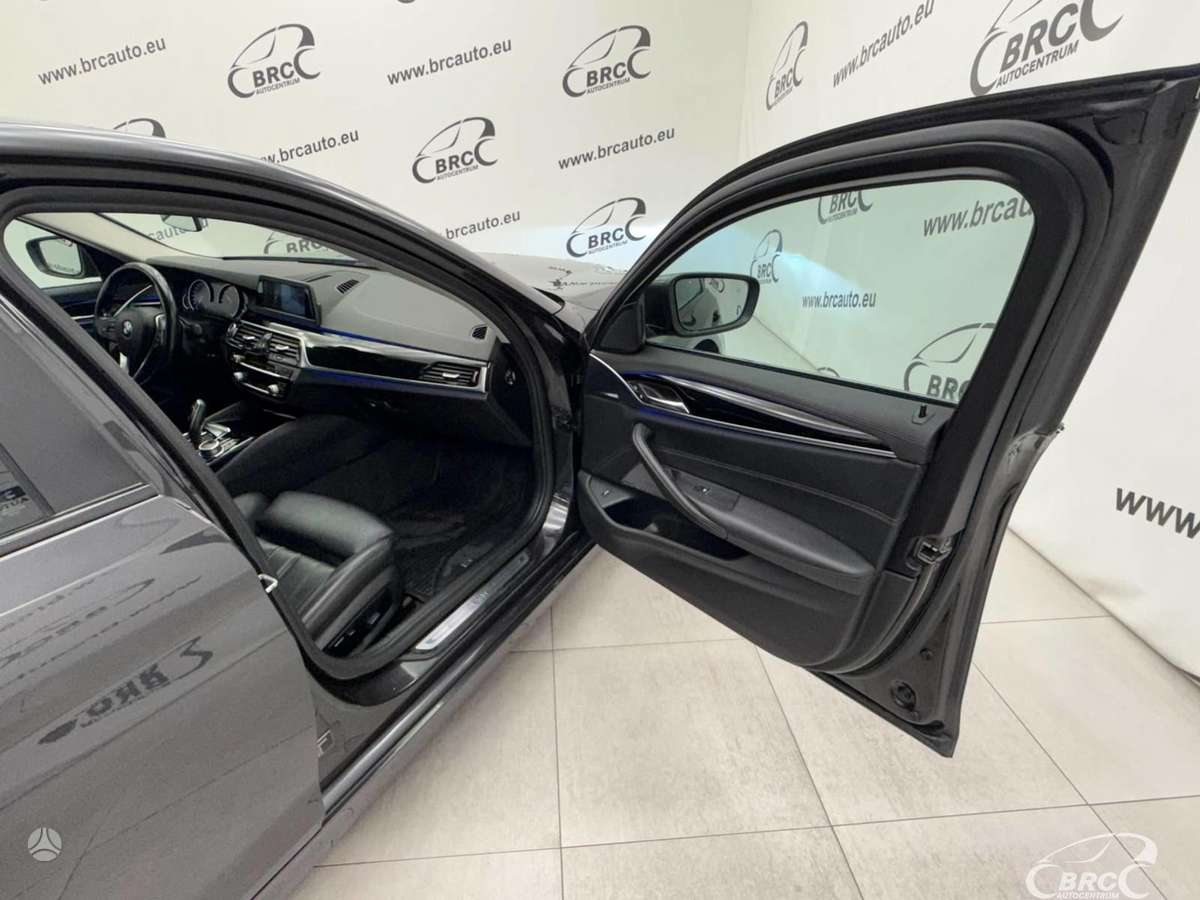BMW 520, 2.0 l., Седан