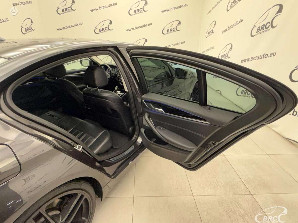 BMW 520, 2.0 l., Седан