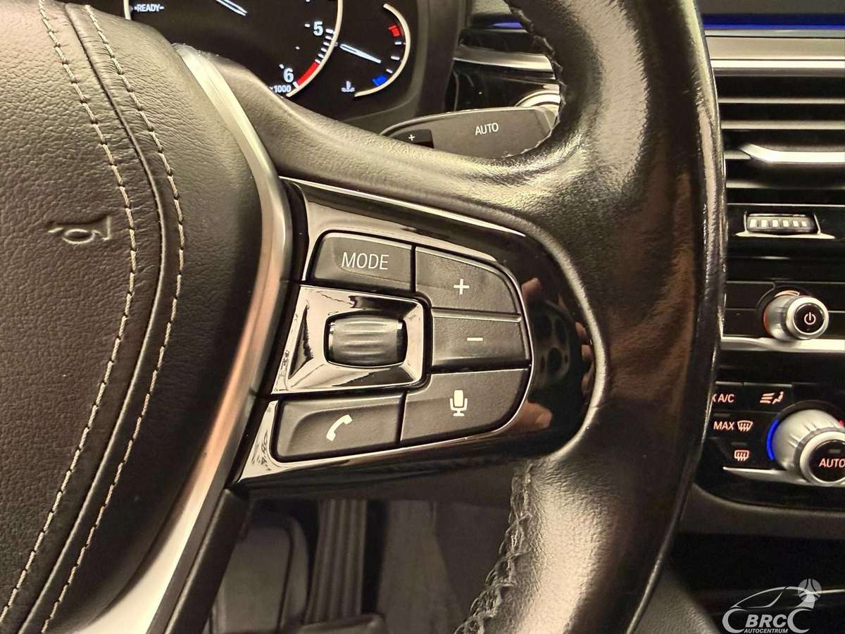 BMW 520, 2.0 l., Седан