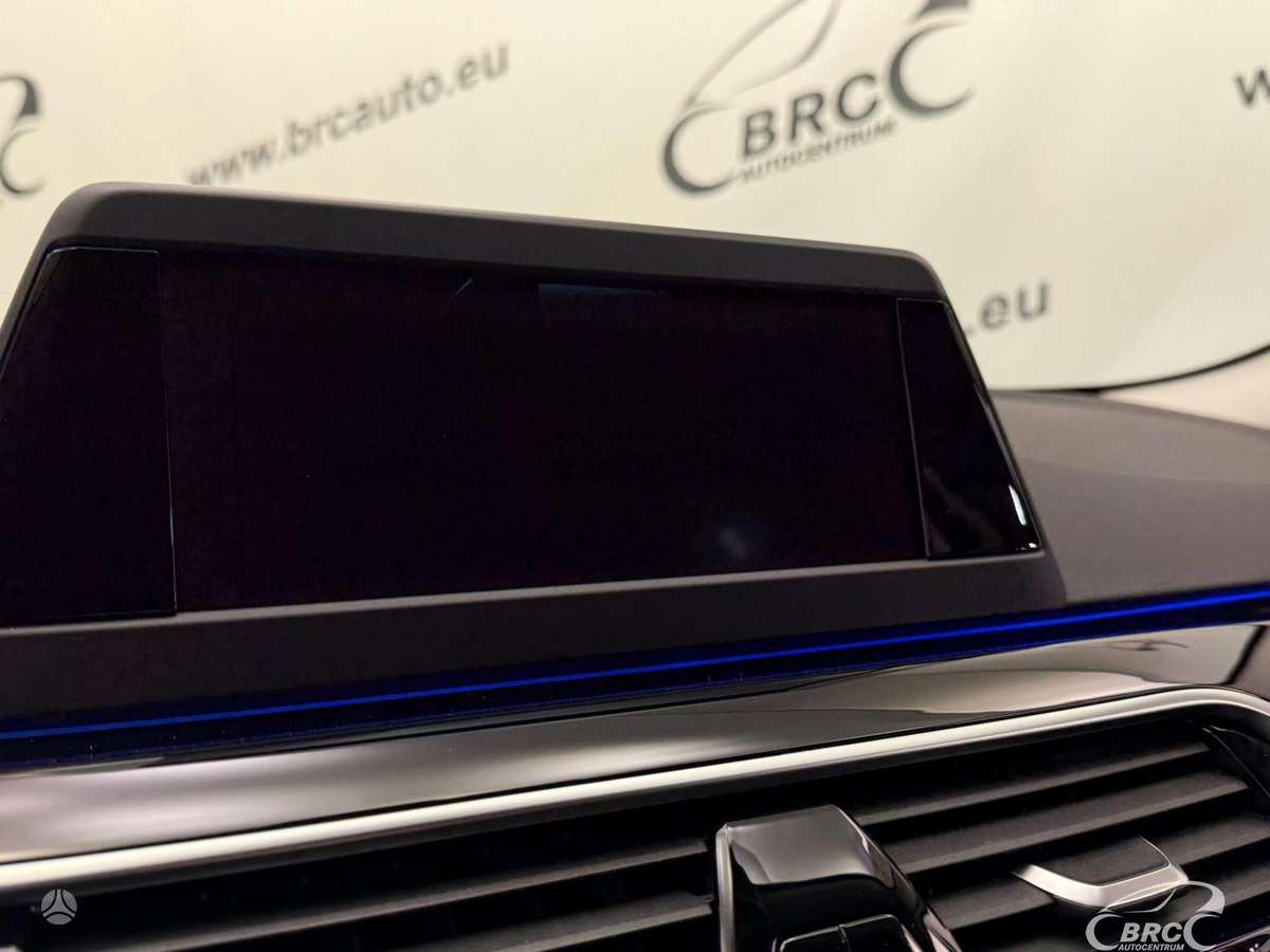 BMW 520, 2.0 l., Седан