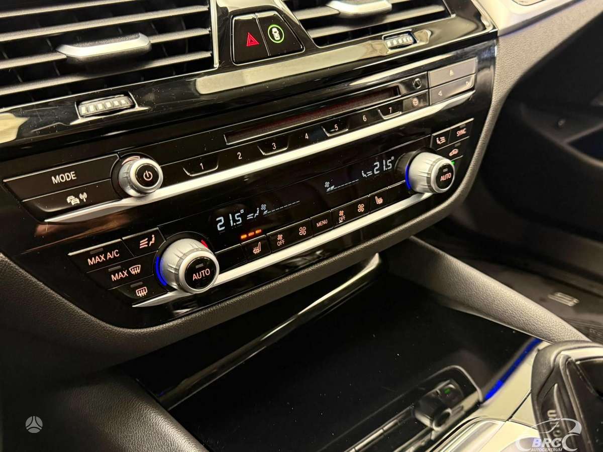 BMW 520, 2.0 l., Седан