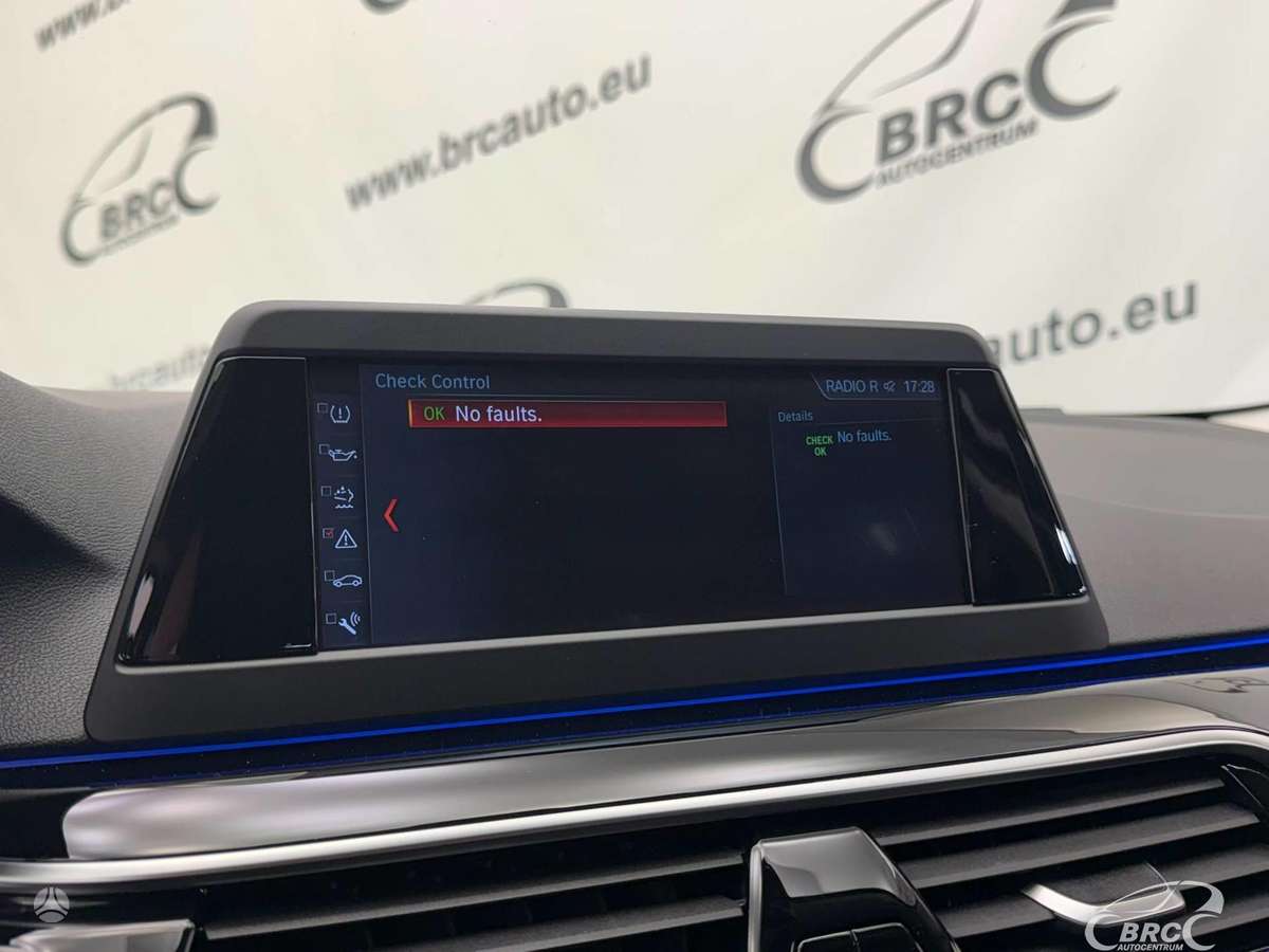 BMW 520, 2.0 l., Седан