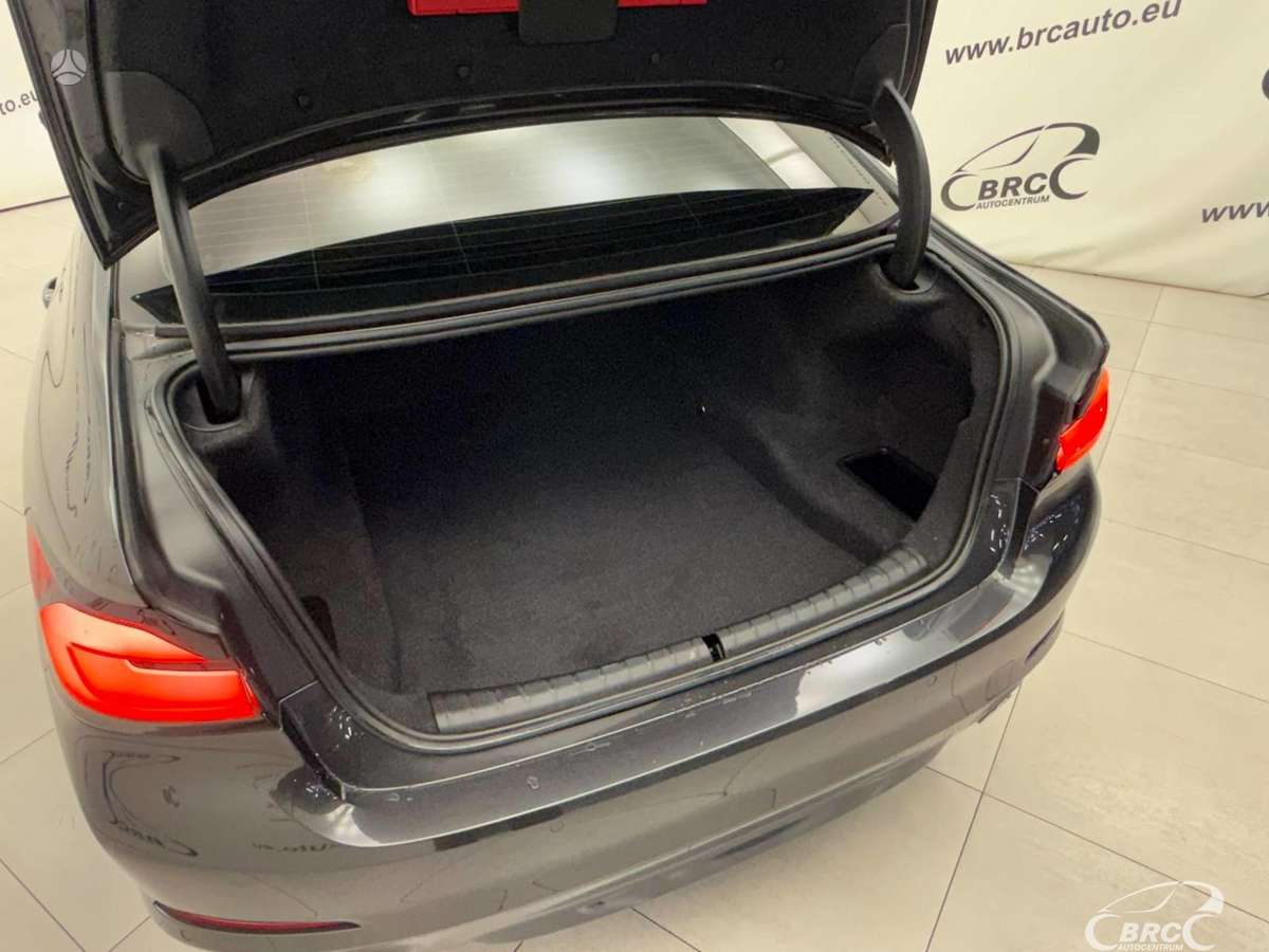 BMW 520, 2.0 l., Седан