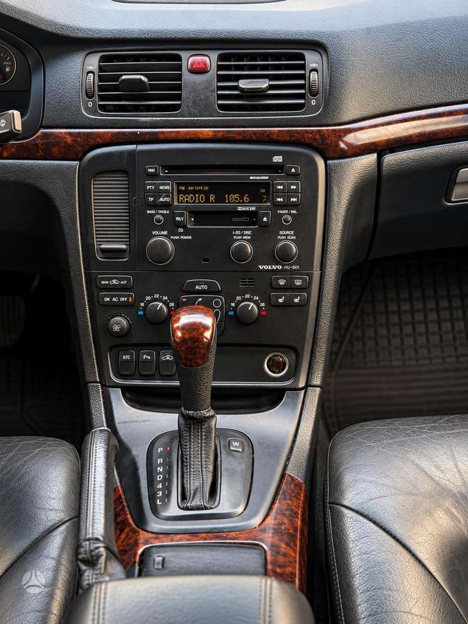 Volvo S80, 2.4 l., Седан