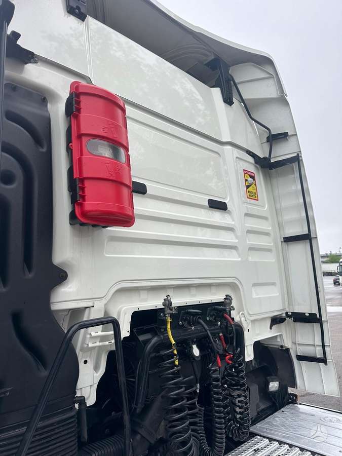 MAN TGX 18.460, double sleeper