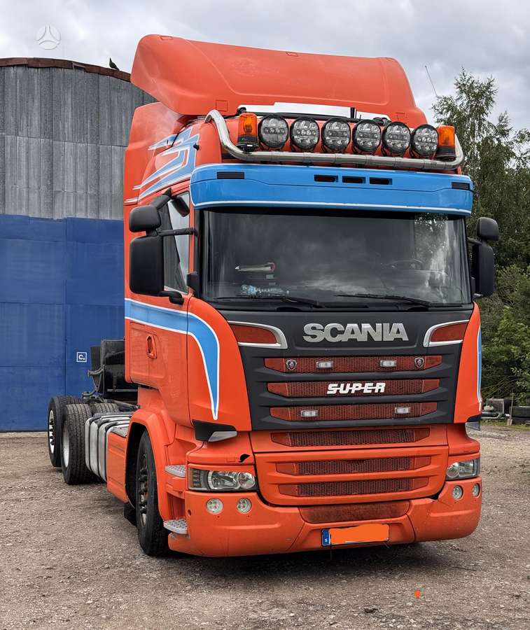 Scania R520 , V8, cab-chassis trucks