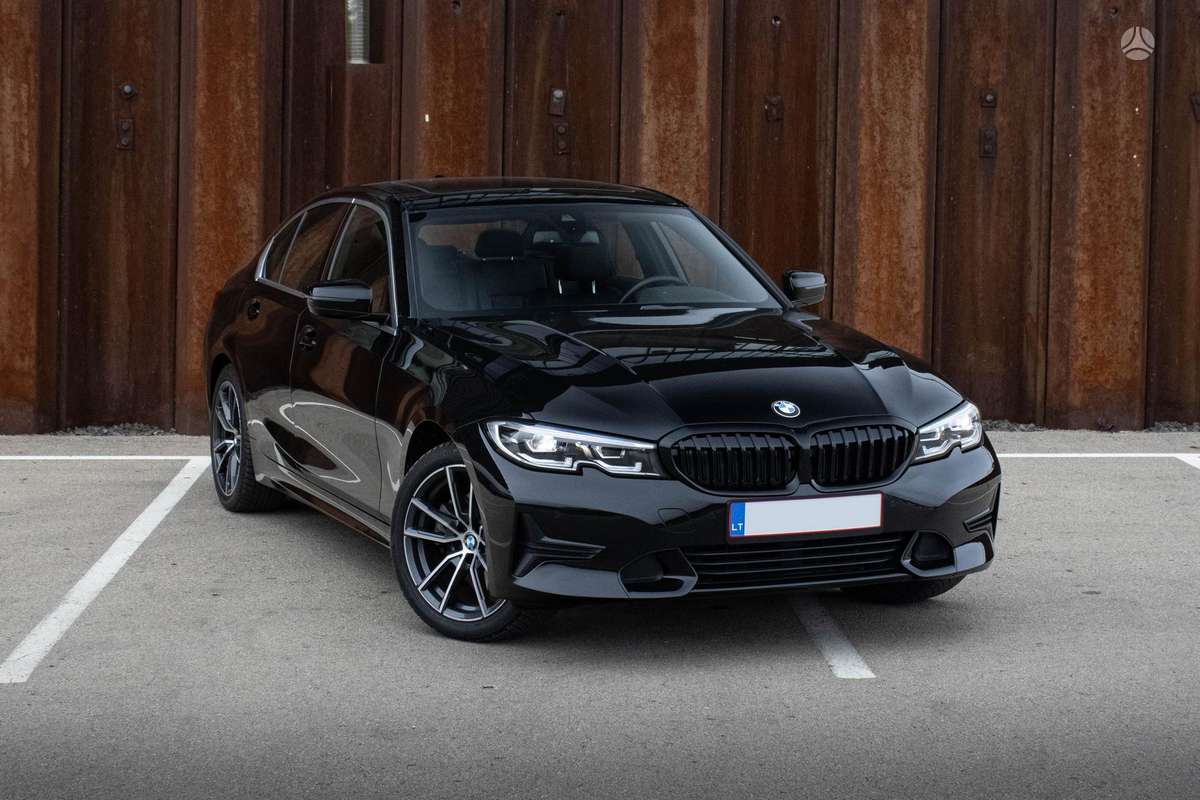 BMW 330
