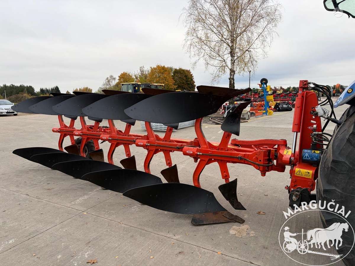 Kuhn Vari-Master 153, 5x5 korpusų, plūgai
