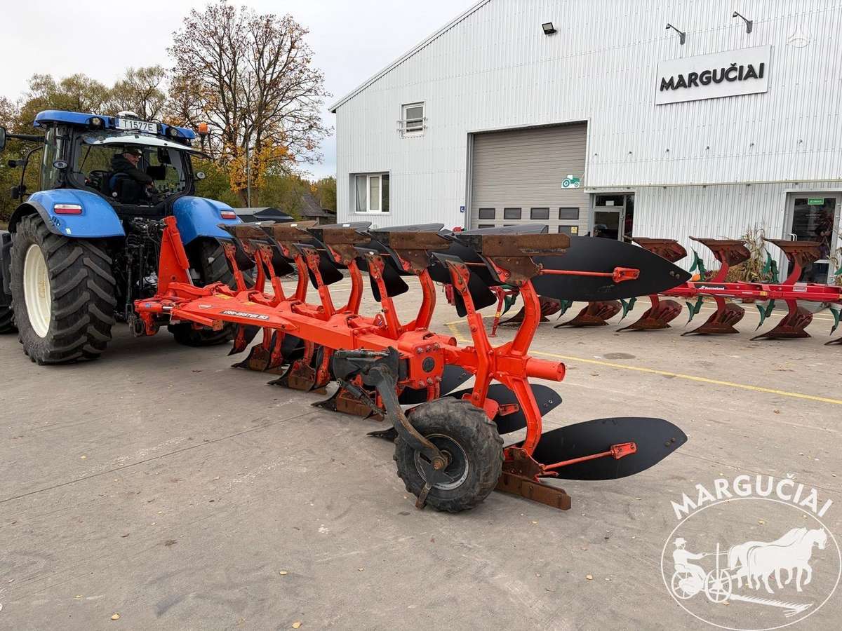 Kuhn Vari-Master 153, 5x5 korpusų, plūgai