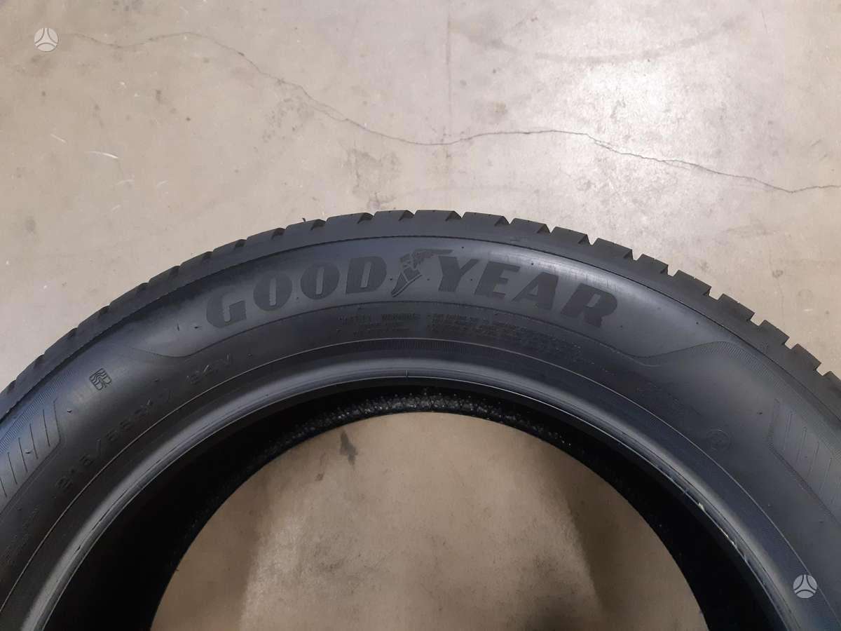 Goodyear 2025m Vector4S GEN-3', всесезонные 215/55 R17