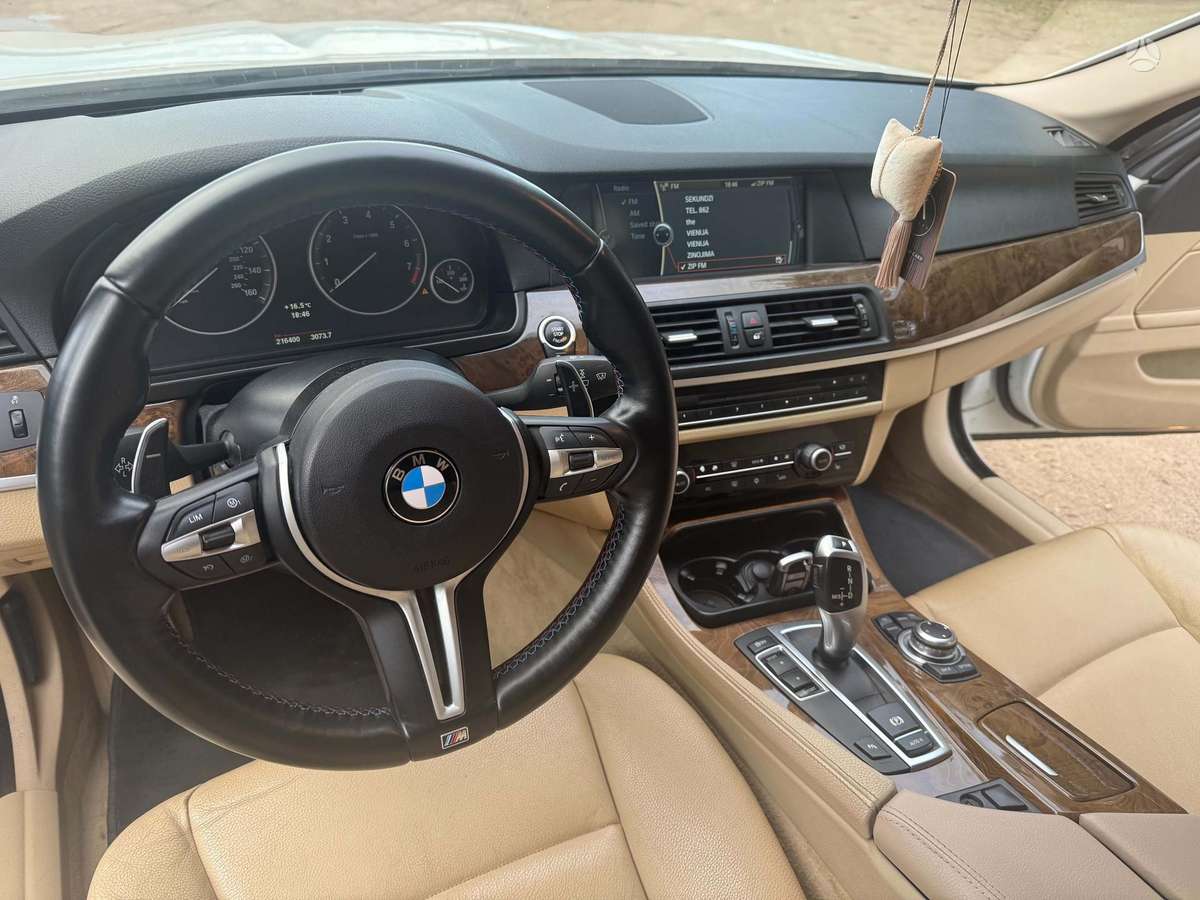 BMW 528, 2.0 l., Седан
