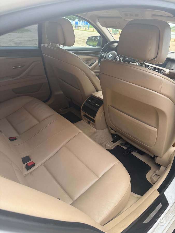 BMW 528, 2.0 l., Седан