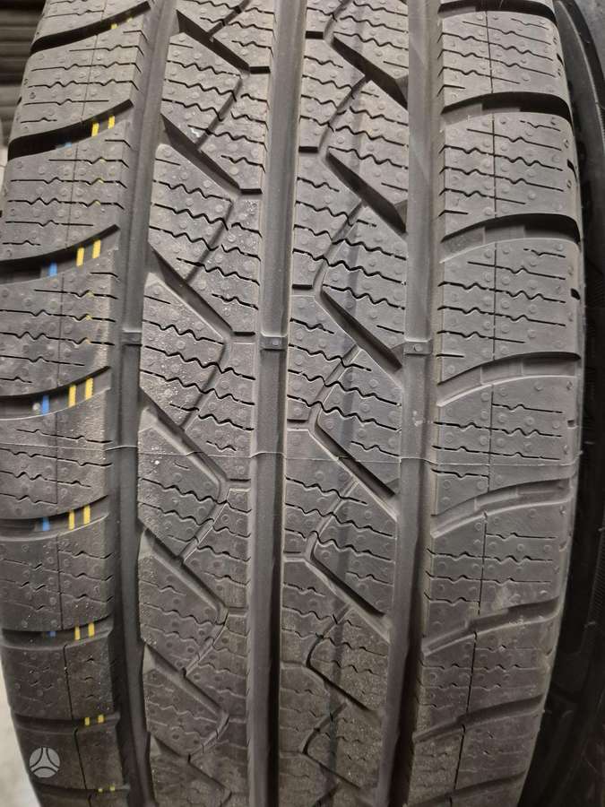 Goodyear Vector 4Seasons Cargo, всесезонные 195/65 R16