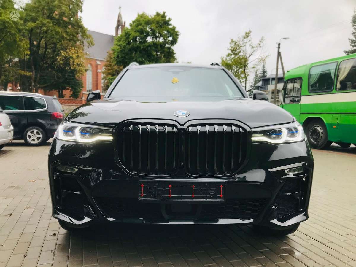 BMW X7