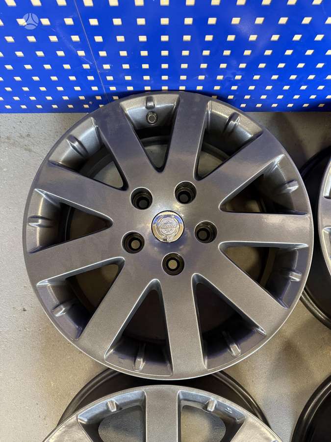 Chrysler, lengvojo lydinio, R17