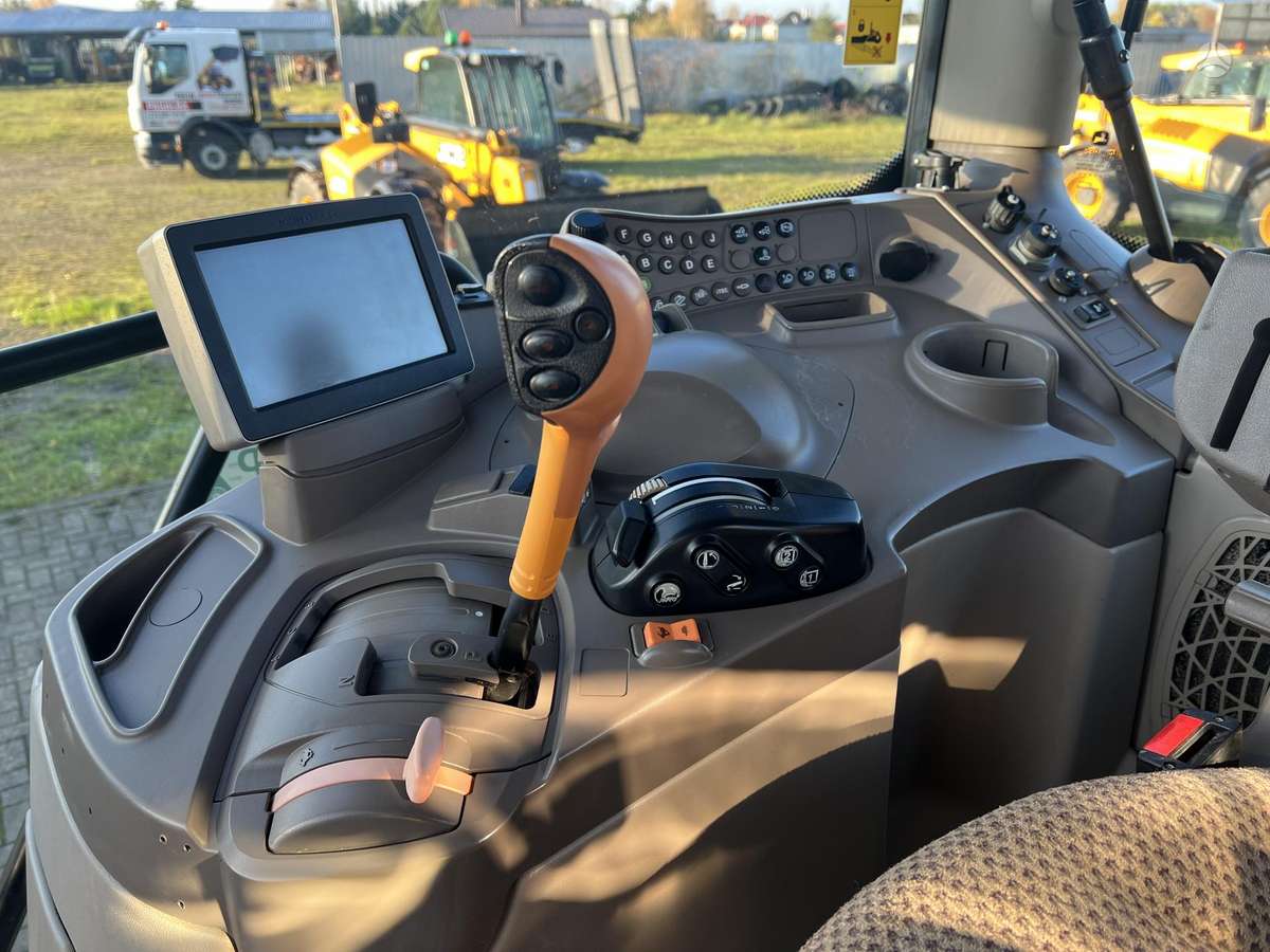 John Deere 6190R, tractors