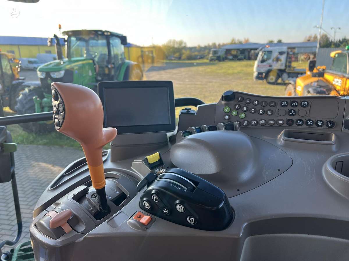 John Deere 6190R, tractors