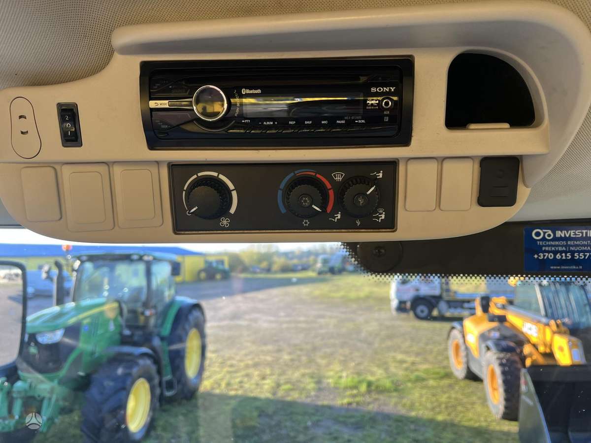 John Deere 6190R, tractors