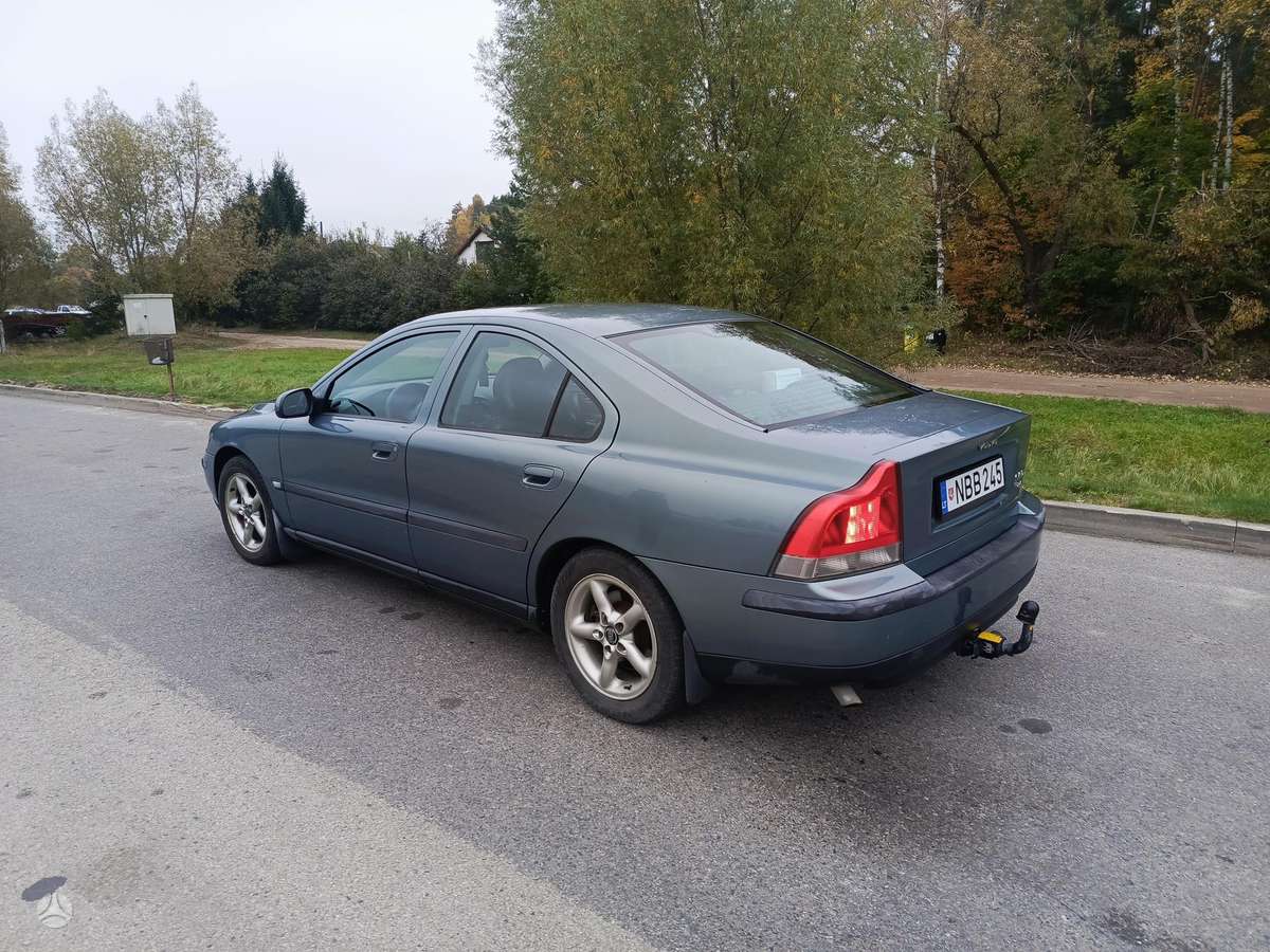 Volvo S60