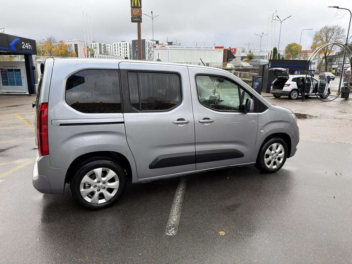 Opel Combo, 1.2 l., Минивэн