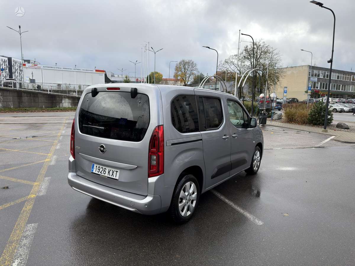 Opel Combo, 1.2 l., Минивэн