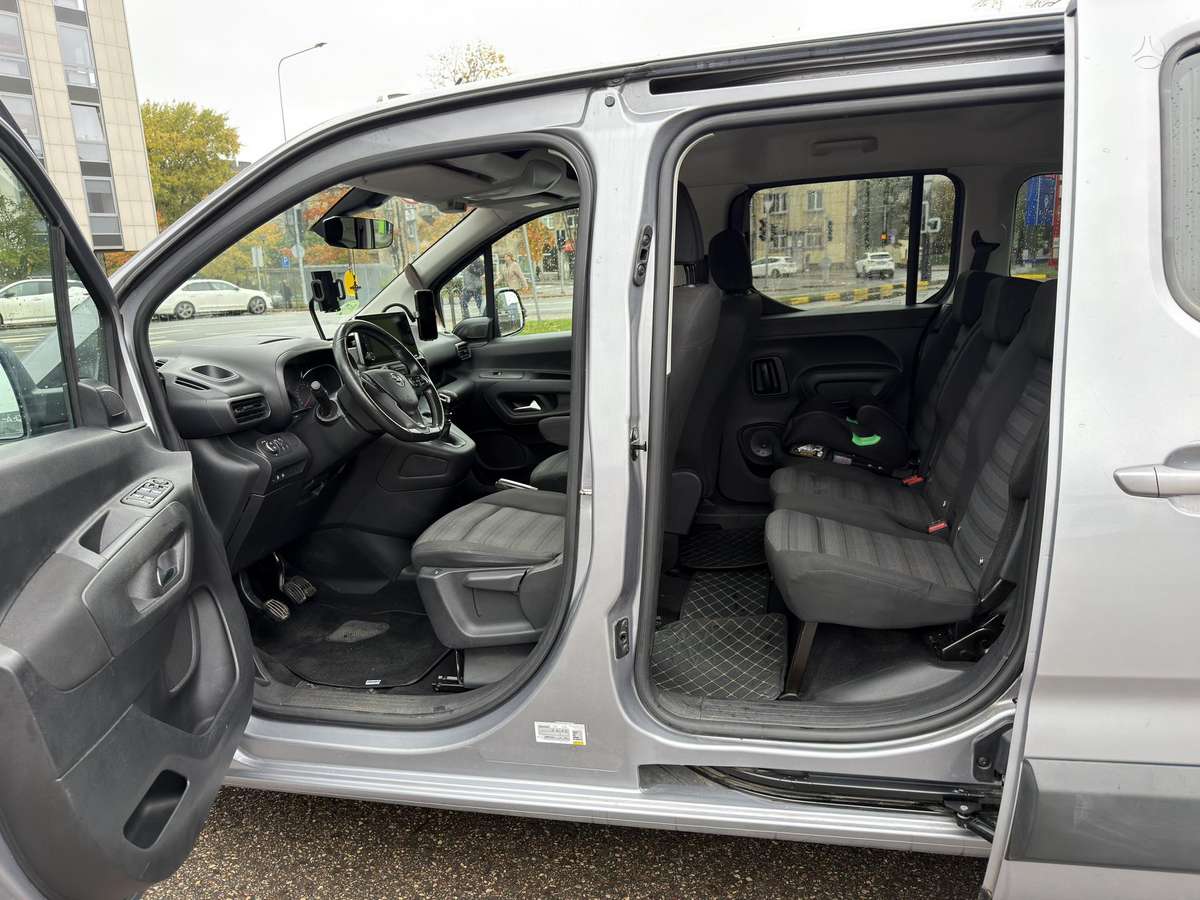 Opel Combo, 1.2 l., Минивэн